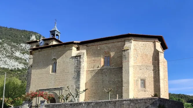 Iglesia de San Martín de Bachicabo